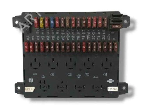 Used Fuse box NISSAN TRADE Van 100 (106 hp) 22424169