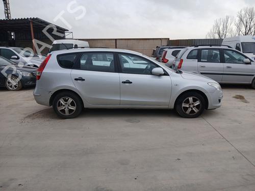 Dashboard HYUNDAI i30 Estate (FD) 1.6 CRDi | BP33952923C46  - Image 6