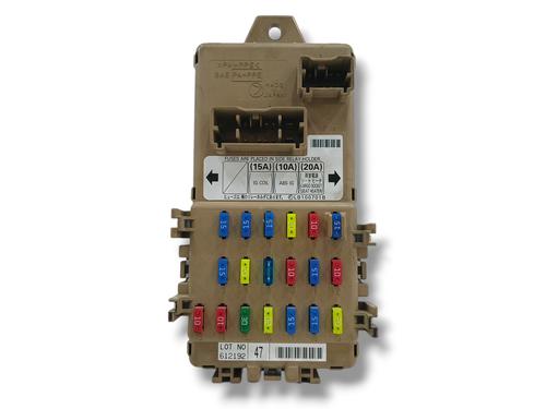 Fuse box SUBARU IMPREZA Saloon (GD)  LB100701B