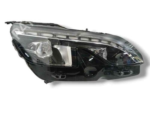 Used Right headlight PEUGEOT 3008 II SUV (MC_, MR_, MJ_, M4_) 1.5 BlueHDi 130 (131 hp) 26299724