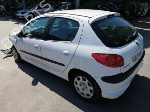 Fuse box PEUGEOT 206 Hatchback (2A/C) 1.4 HDi eco 70 | BP8410402E1 