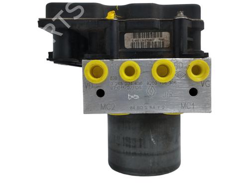 Used ABS pump RENAULT SCÉNIC II (JM0/1_) [2003-2010]  15907809