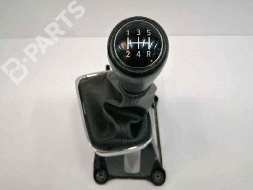 Used Gear lever MITSUBISHI MIRAGE / SPACE STAR VI Hatchback (A0_A) 1.2 (A03A) (80 hp) 7424409