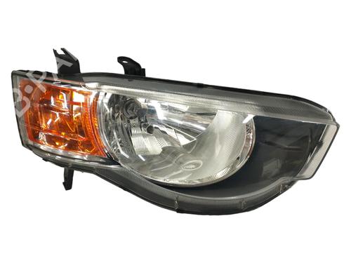 Used Right headlight MITSUBISHI COLT VI (Z3_A, Z2_A) [2002-2012]  18169640