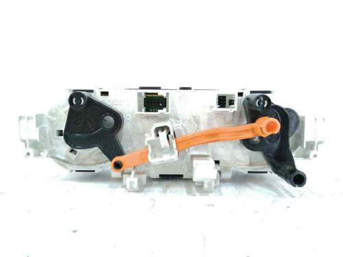 Climate control PEUGEOT 208 I (CA_, CC_) 1.6 BlueHDi 100 | BP9860242I5 