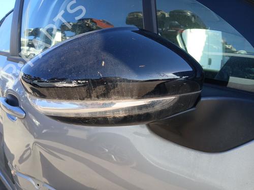 Retrovisor direito Retrovisor direito CITROËN C3 III (SX) 1.5 BlueHDi 100 (SXYHYP, SXYHTU) (102 hp) 36410012 36410012