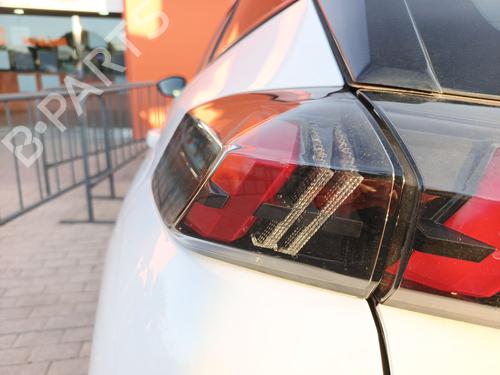 Used Left taillight PEUGEOT 2008 II (UD_, US_, UY_, UJ_, UR_, UC_) 1.5 BlueHDI 110 (UDYHSK) (110 hp) 31929131