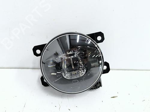 Used Left front fog light Left front fog light PEUGEOT 3008 II SUV (MC_, MR_, MJ_, M4_) 1.2 THP/ PureTech 130 (MRHNSM, MRHNSU, MRHNSJ, MRHNYW,... (131 hp) 33455002 33455002