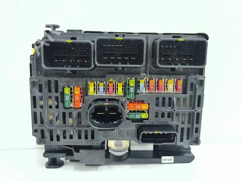 Used Fuse box Fuse box PEUGEOT EXPERT Van (VF3A_, VF3U_, VF3X_) 2.0 HDi 120 (120 hp) 33720208 33720208
