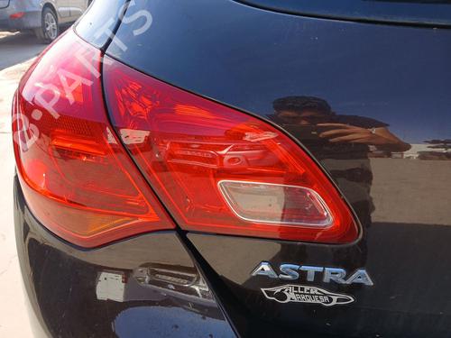 Venstre baklys, luke Venstre baklys, luke OPEL ASTRA J (P10) 1.6 (68) (115 hp) 35920470 35920470