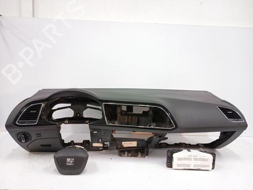 Used Dashboard Dashboard 37417743 37417743