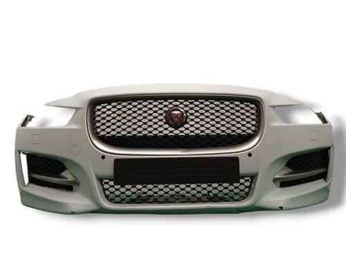 Used Front bumper Front bumper JAGUAR XE (X760) 2.0 D (180 hp) 33795109 33795109