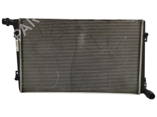 water-radiator-audi-a3-8p1-19-tdi-1k0121251ak-2003-2004-2005-2006-2007-2008-2009-2010-2011-2012-2013-16882527 main image
