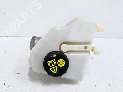 Brake master cylinder JAGUAR XE (X760) 2.0 D | BP35723982M77 - Image 4