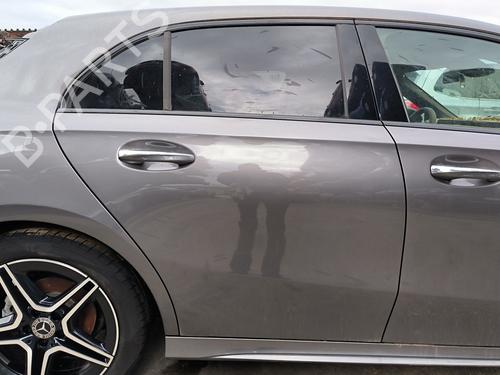 Dør høyre bak MERCEDES-BENZ A-CLASS (W177) A 200 d (177.012) (150 hp) 31808440