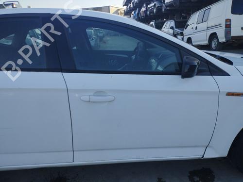 right-front-door-ford-mondeo-iv-ba7-2007-2008-2009-2010-2011-2012-2013-2014-2015-40560143 main image