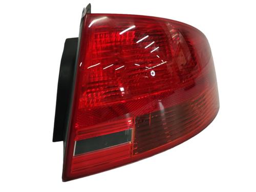 Used Right taillight AUDI A4 B7 (8EC) 2.0 TFSI (200 hp) 17460563