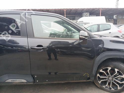 right-front-door-toyota-yaris-cross-mxp_-2020-31940951 main image