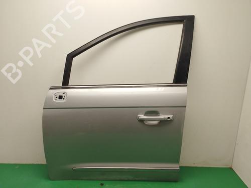Used Left front door SSANGYONG RODIUS II 2.2 Xdi (178 hp) 29595283