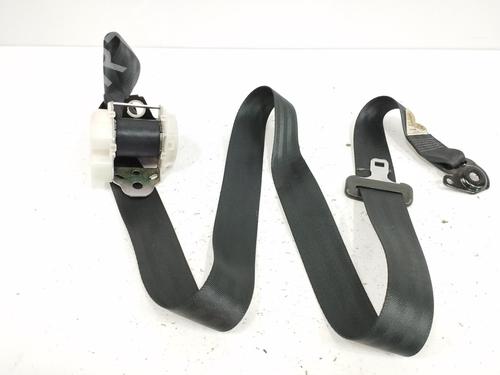 Used Rear left seatbelt TOYOTA YARIS (_P9_) 1.3 VVT-i (SCP90_, SCP90R) (87 hp) 11285346