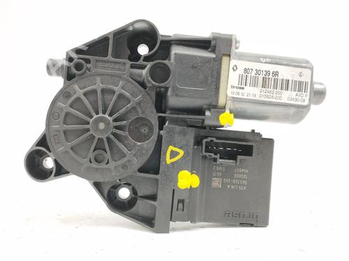 Used Right front window motor RENAULT MEGANE III Hatchback (BZ0/1_, B3_) 1.6 dCi (BZ00, BZ12, BZ13) (130 hp) 10676280