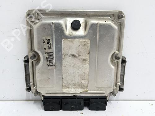 engine-control-unit-ecu-peugeot-607-9d-9u-2000-35950514 main image