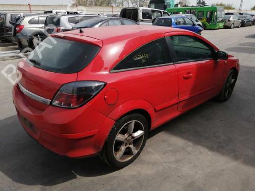 Fuse box OPEL ASTRA H GTC (A04) 1.9 CDTI (L08) | BP7670507E1 