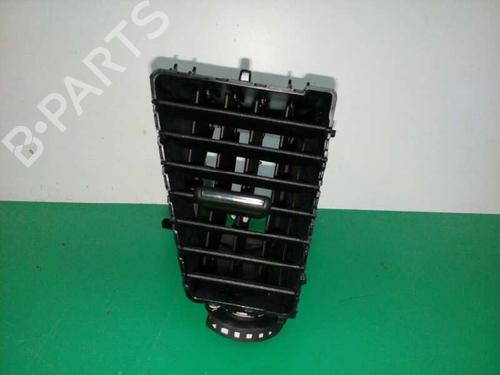 Used Air vent SEAT LEON (5F1) 1.4 TSI (125 hp) 11658360