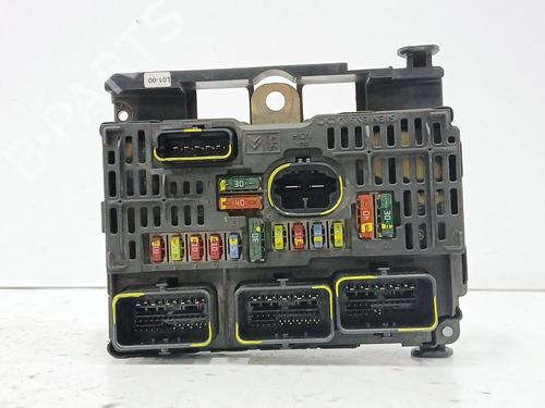 Used Fuse box Fuse box PEUGEOT 407 (6D_) 2.0 HDi 135 (6DRHRH, 6DRHRE, 6DRHRG, 6DRHRJ) (136 hp) 40254674 40254674
