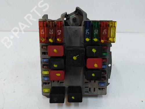 Used Fuse box FIAT DOBLO MPV (119_, 223_) 1.3 JTD 16V (70 hp) 8057181