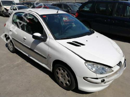 Fuse box PEUGEOT 206 Hatchback (2A/C) 1.4 HDi eco 70 | BP8410402E1 