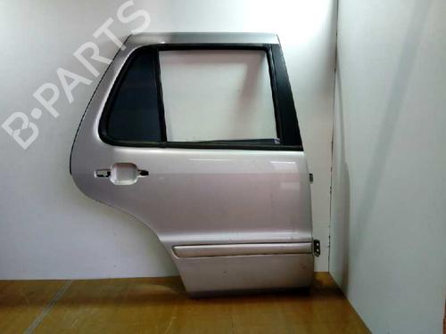 Used Right rear door MERCEDES-BENZ M-CLASS (W163) [1998-2005]  419676