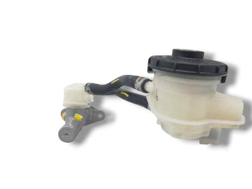 Used Brake master cylinder HONDA CR-Z (ZF) 1.5 IMA (ZF2) (137 hp) 28513438
