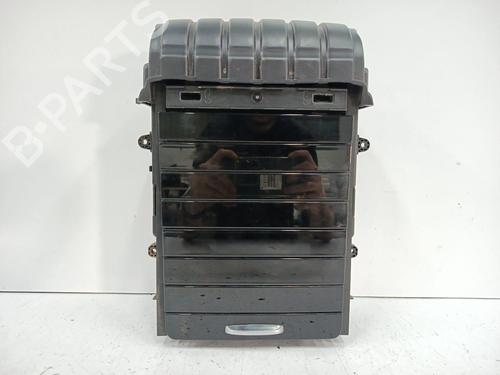 Used Middle console Middle console MERCEDES-BENZ CLA (C118) CLA 250 e (118.386) (218 hp) 34341677 34341677