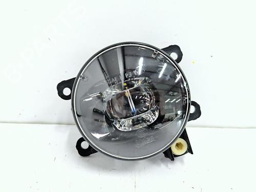 right-front-fog-light-renault-captur-i-j5_-h5_-2013-33243971 main image