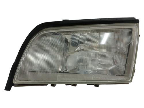 Used Left headlight MERCEDES-BENZ C-CLASS (W202) C 180 (202.018) (122 hp) 17974404