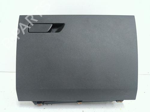 glove-box-seat-leon-5f1-2012-2013-2014-2015-2016-2017-2018-2019-2020-2021-37421351 main image