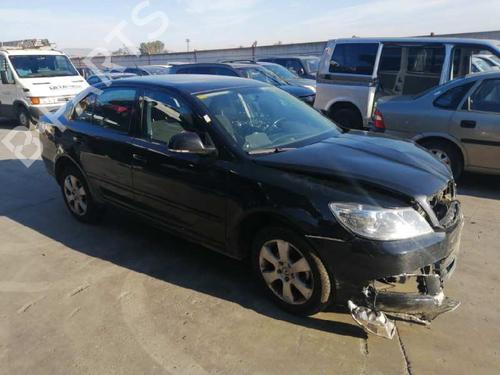 Gebruikte SKODA OCTAVIA II Combi (1Z5) 1.6 TDI 4x4 (105 hp) 4169242 Onderdelen