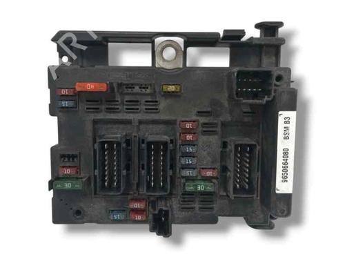 Used Fuse box PEUGEOT 307 SW (3H) 2.0 HDI 110 (107 hp) 23124195