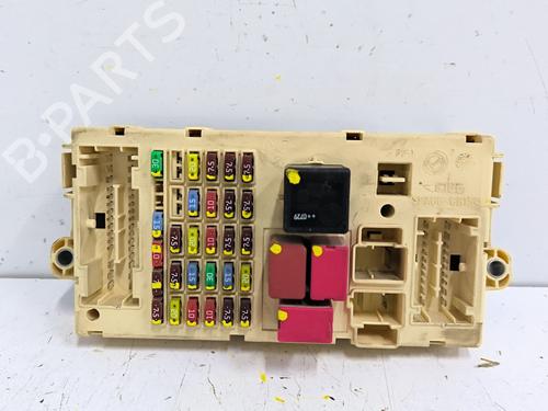 Used Fuse box Fuse box PEUGEOT BOXER Bus 2.2 HDi 110 (110 hp) 36077161 36077161