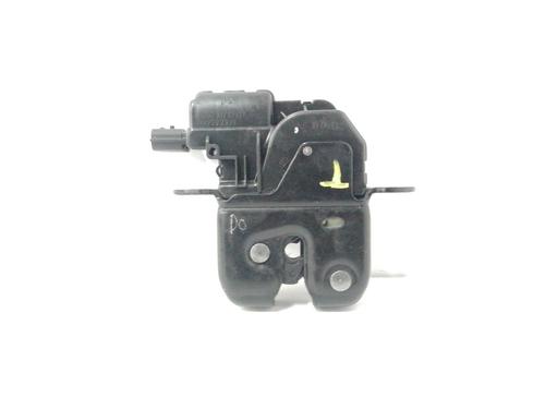 Bagklap lås RENAULT CAPTUR I (J5_, H5_) 1.5 dCi 90 (J5N4, J5M5, J5MW, J5M6, J5AL, J5AJ) (90 hp) 12426938