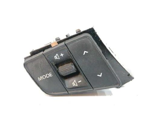 Steering wheel controls HYUNDAI i40 I (VF) 1.7 CRDi | BP9411779E15 