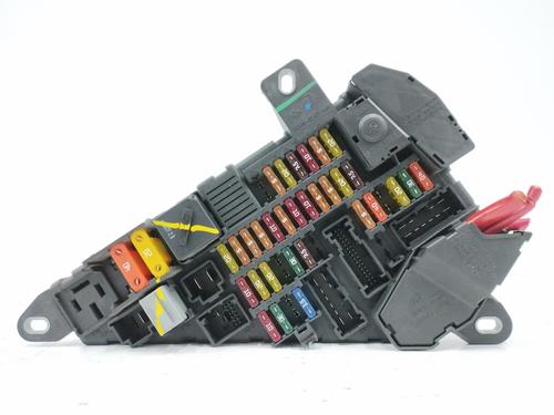 Fuse box BMW 5 (E60)  690658806 | 518811047