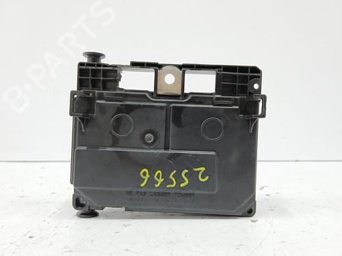 Fuse box PEUGEOT 407 (6D_) 2.0 HDi 135 (6DRHRH, 6DRHRE, 6DRHRG, 6DRHRJ) | BP37483959E1 - Image 2
