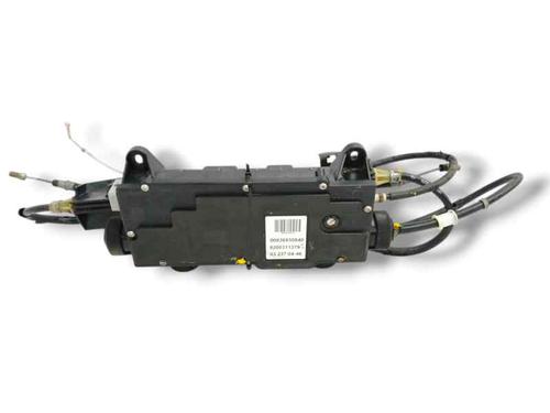 Used Electric handbrake RENAULT SCÉNIC II (JM0/1_) [2003-2010]  27534770