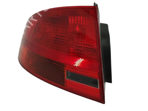 Used Left taillight AUDI A4 B7 (8EC) [2004-2009]  17460562