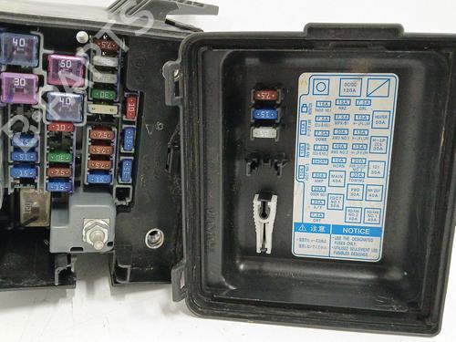Fuse box LEXUS RX (_U3_)  | BP28973306E1 