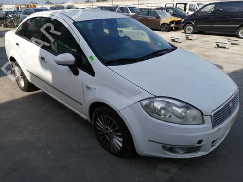Brugte FIAT LINEA (323_, 110_) 1.6 D Multijet (105 hp) 4169236