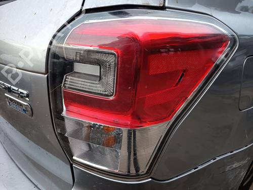 Feu arrière droit SUBARU FORESTER (SJ_) 2.0 D AWD (SJD) (147 hp) 31882517