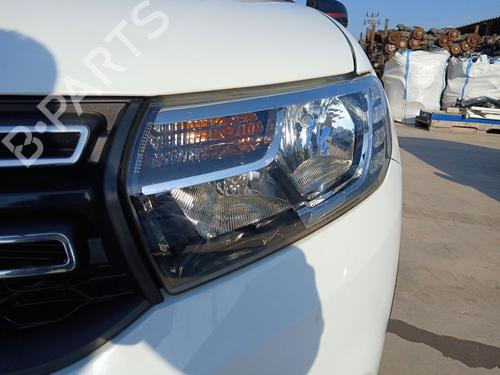 left-headlight-dacia-sandero-ii-2012-36263368 main image